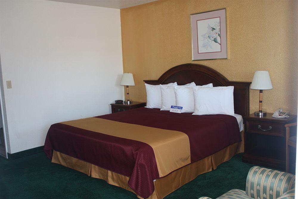 Value Inn & Suites Redding Ngoại thất bức ảnh
