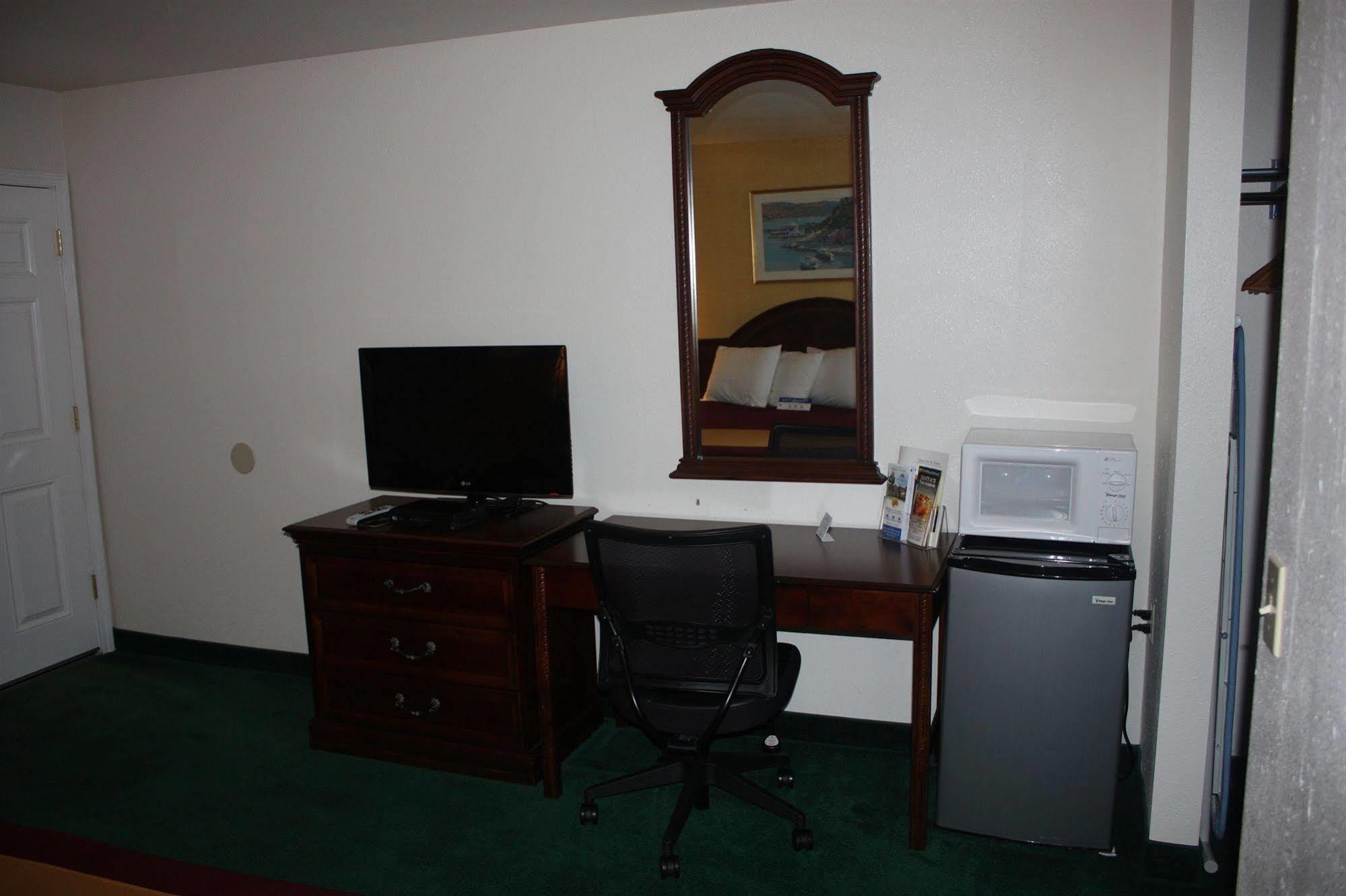 Value Inn & Suites Redding Ngoại thất bức ảnh